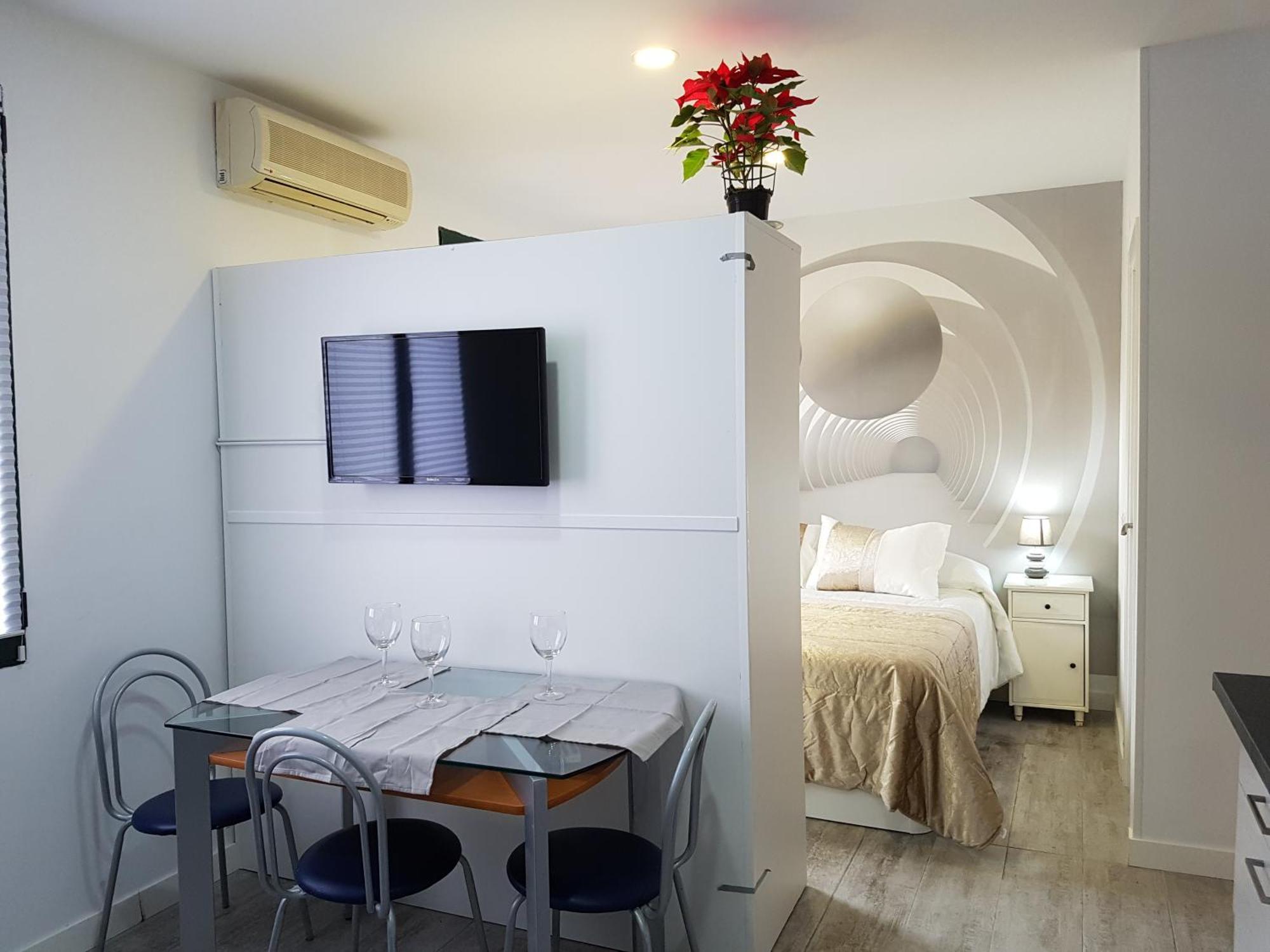 Aparthotel Turisticos Cuenca 3 Madrid Exteriér fotografie